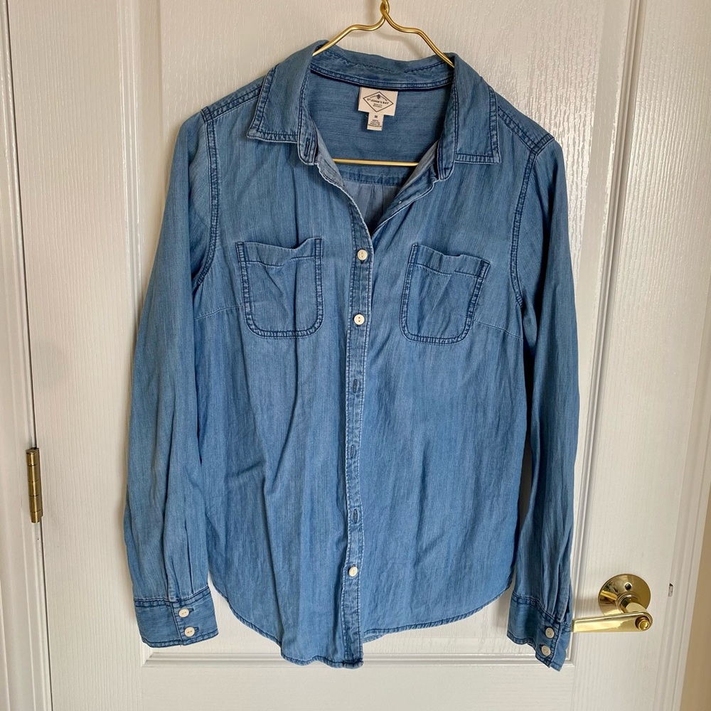 St. John's Bay Light Blue Denim Shirt